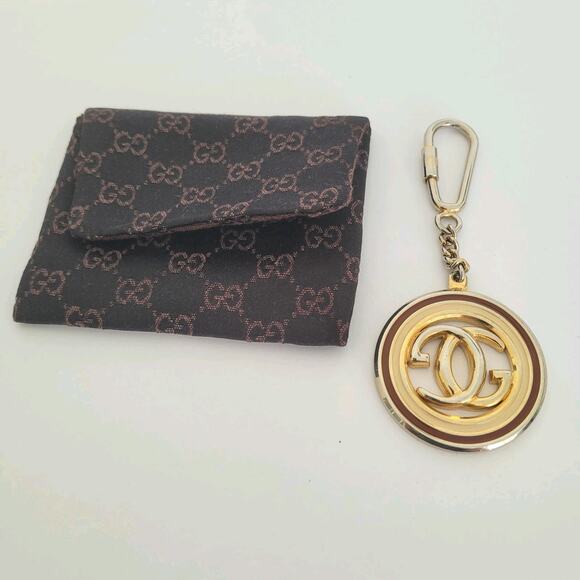 Gucci Interlocking Key Chain Ring Fob Ring Charm Round Plate Keychain Metal Logo - Picture 1 of 8